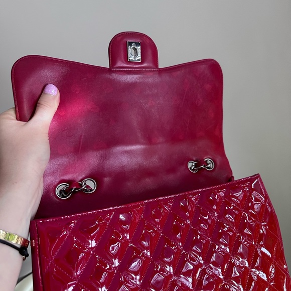 Chanel red patent jumbo single flap bag with silver hardware - Picture 6 of 16